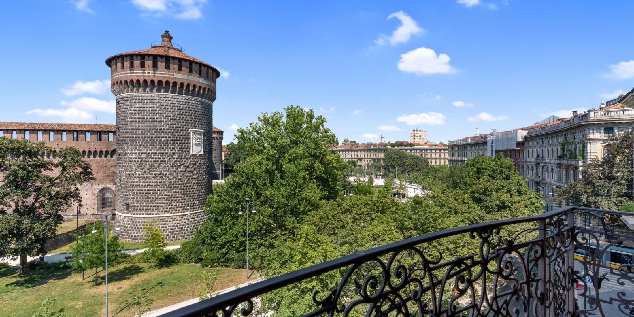 0_4vendita_prestigio_piazzacastello_panoramica_luxury_epoca_terrazzo_box