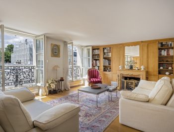 Exclusive charming residence in the heart of Paris