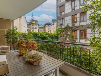 RESIDENZA DI DESIGN CON TERRAZZO E BOX