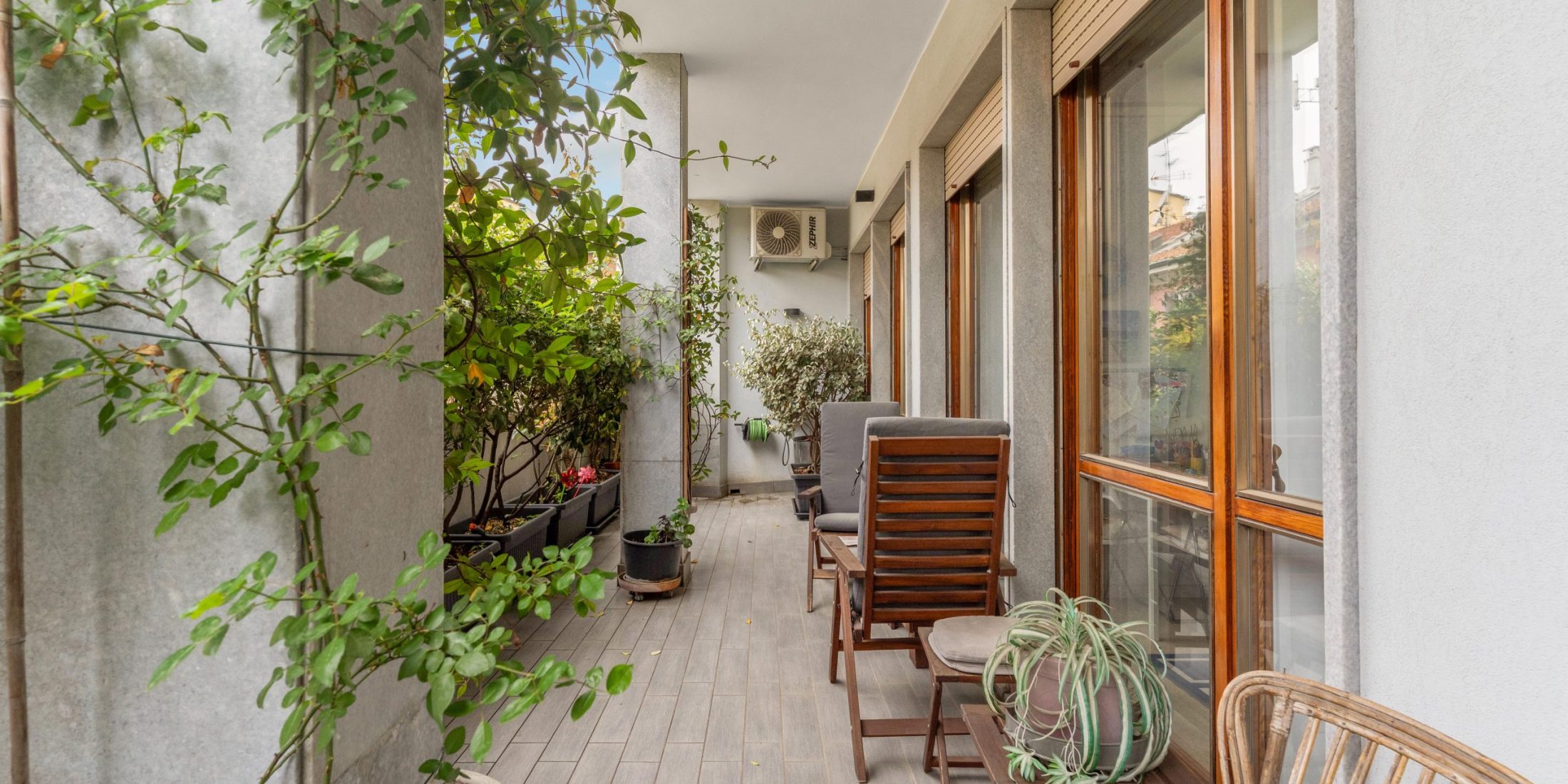 Elegante residenza con terrazzo e box